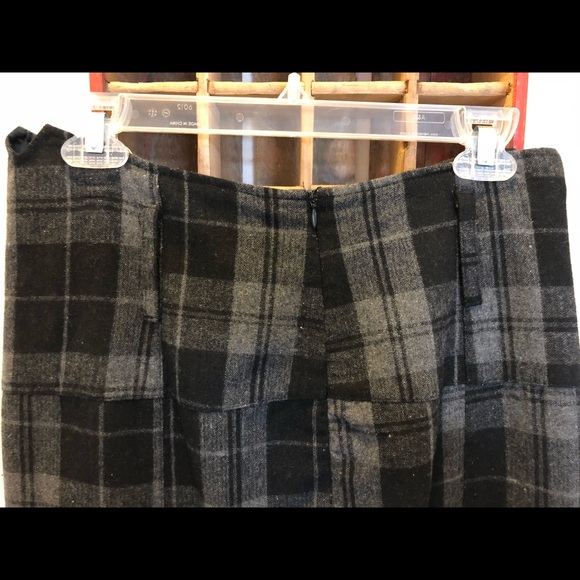 High-waisted pencil skirt - Picture 4 of 6